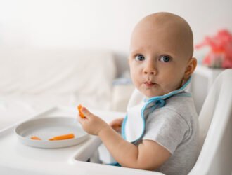 ¿Qué hay que hacer cuando un bebé no quiere comer?